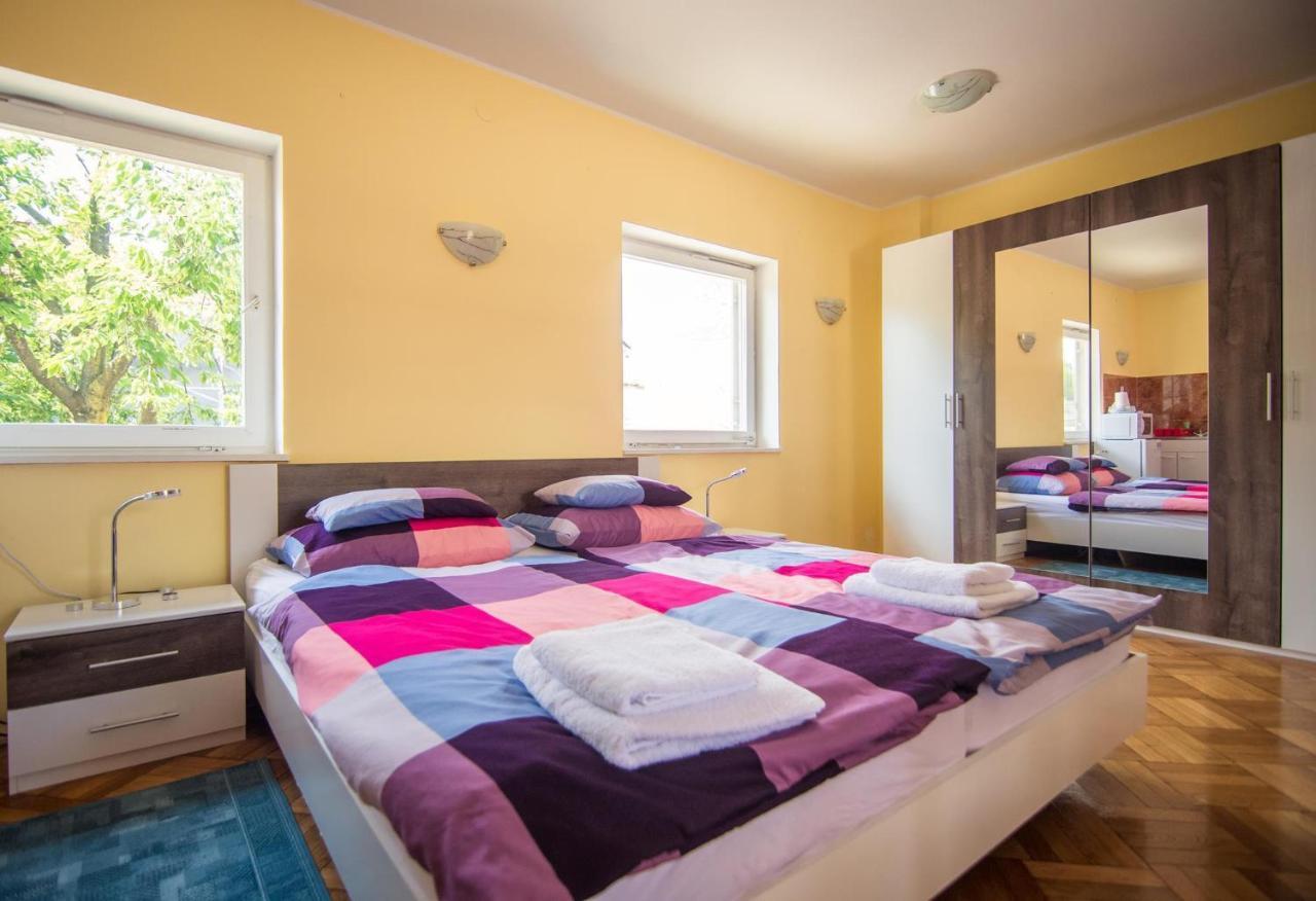 ساموبور Studio Apartman Second Serve المظهر الخارجي الصورة