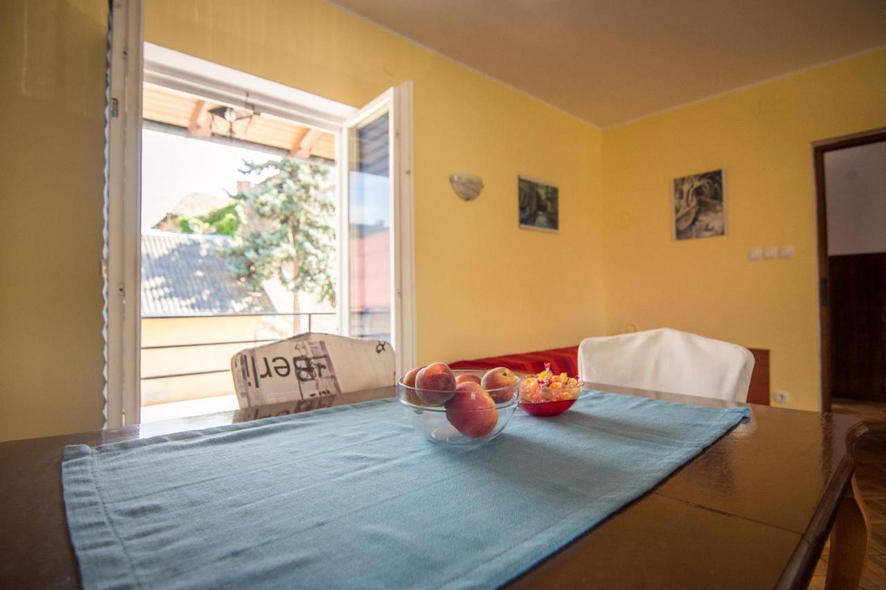 ساموبور Studio Apartman Second Serve المظهر الخارجي الصورة